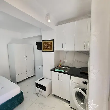 Hidden Garden Escape Apartment *